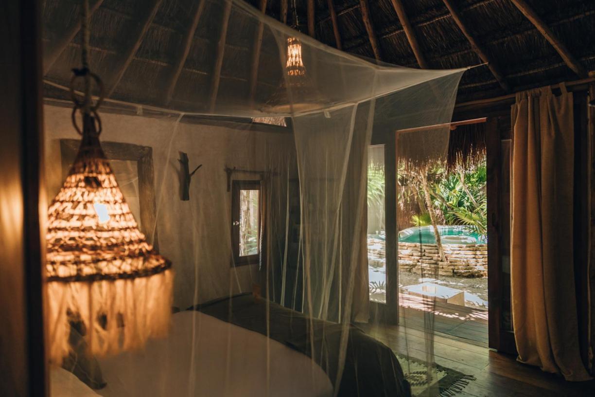 Ikal Tulum Hotel 외부 사진 Interior of a bungalow
